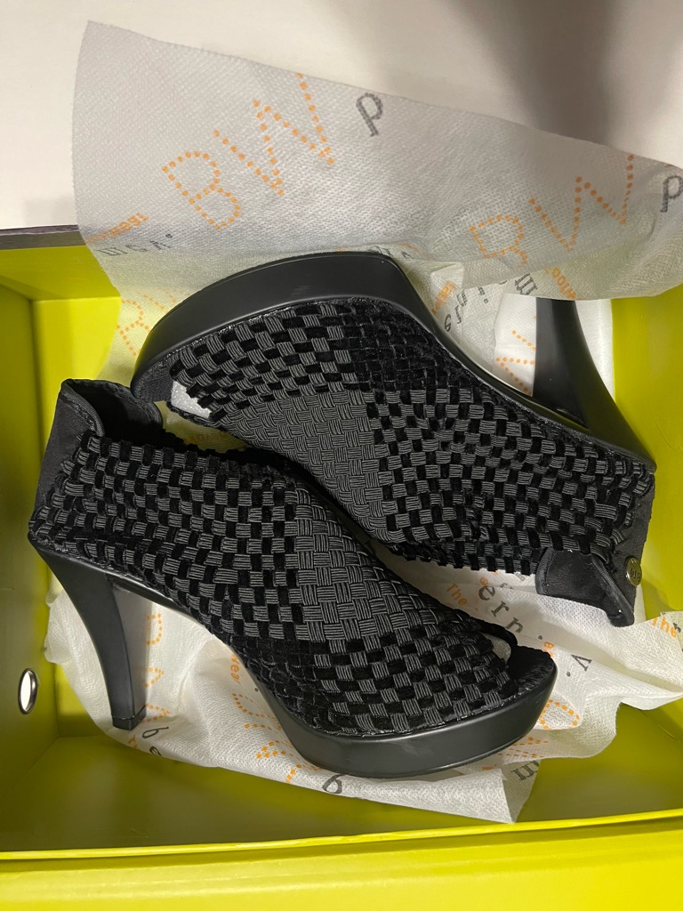 Black Checkered Womens Dress Shoes